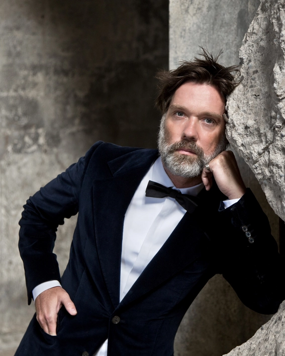 Rufus Wainwright C V. Tony Hauser(2)